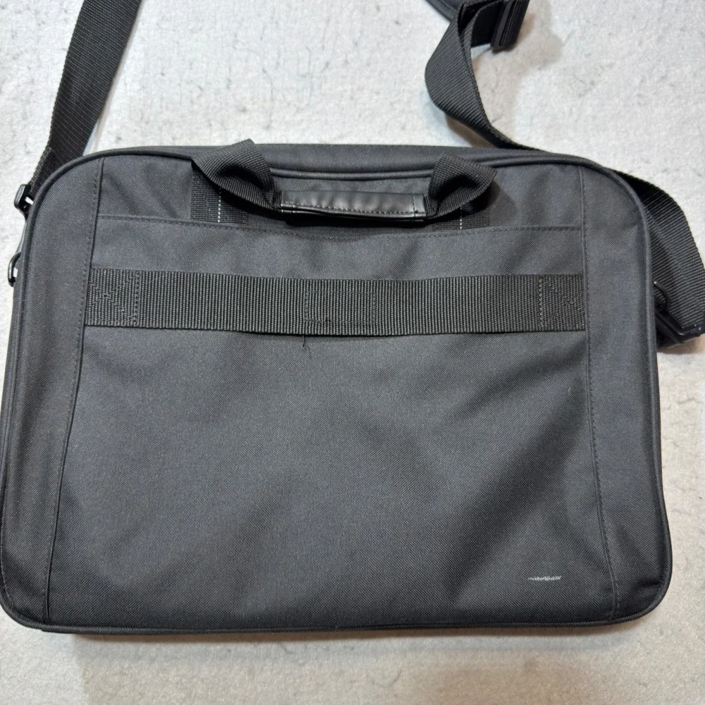 Targus Laptop Messenger Bag Unisex Black TCT027US-94 Padded Shoulder Strap 16in